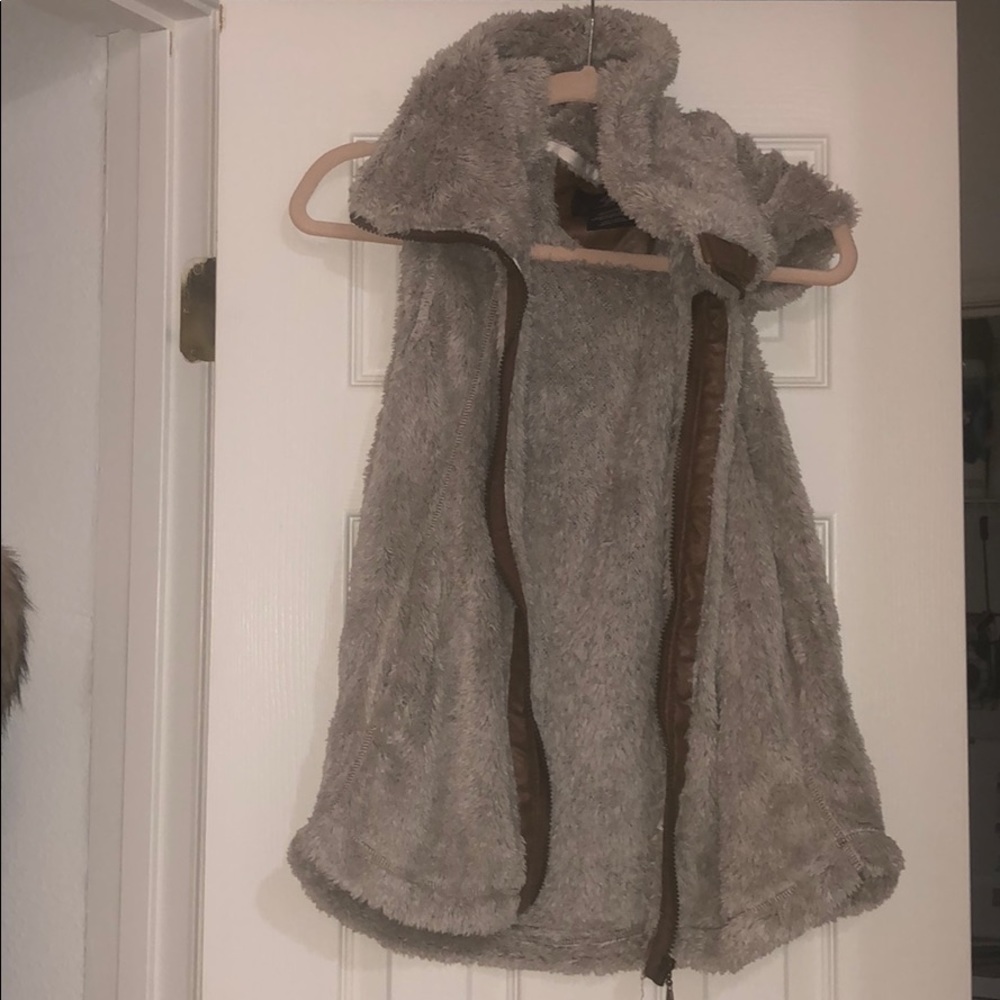 Fuzzy Grey Vest- Medium- Convertible Hood